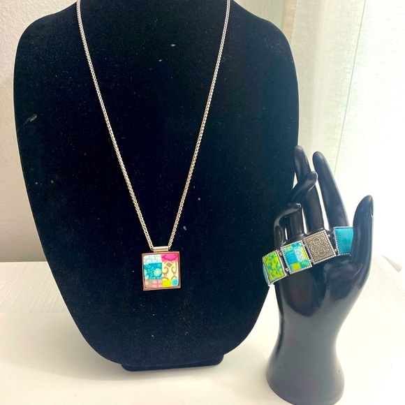 Jilzarah Premium Clay Necklace and Bracelet Set - Picture 3 of 7